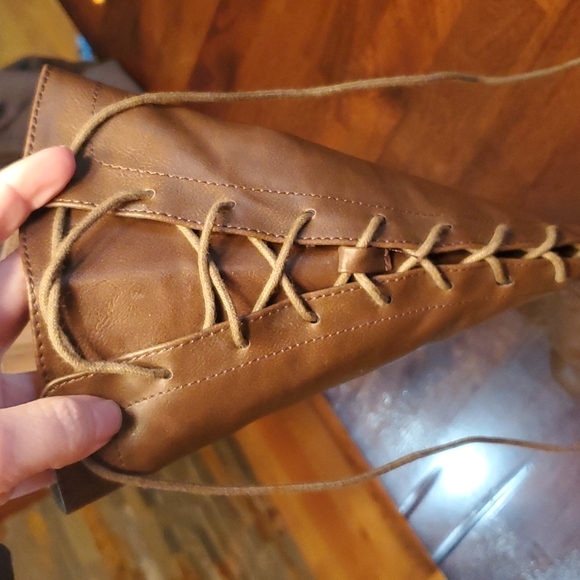 TOP Moda Lace Up Boots - Picture 4 of 6